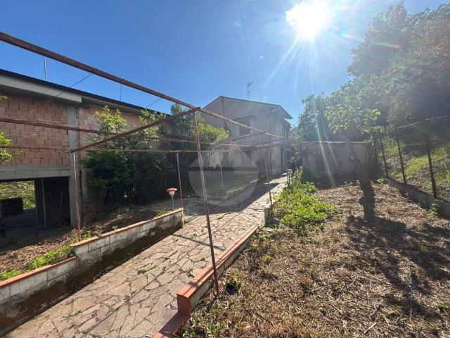 Villa singola in vendita a Minturno via santa lucia