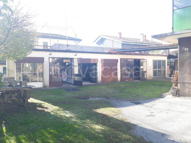 Villa singola in vendita a Mira via Lago di Lugano, Oriago