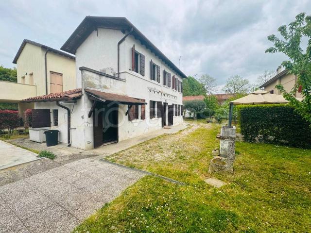 Villa singola in vendita a Mirano via Belluno, 2