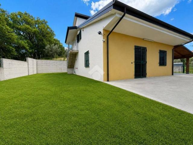 Villa singola in vendita a Montalto Uffugo via Insidia, 29