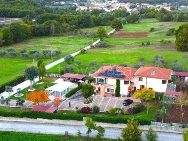 Villa singola in vendita a Montaquila via Selva 1