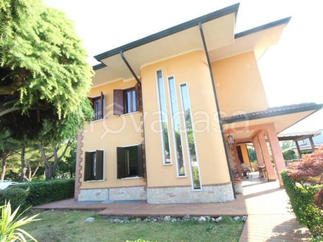 Villa singola in vendita a Montecchio Maggiore piazza Carli