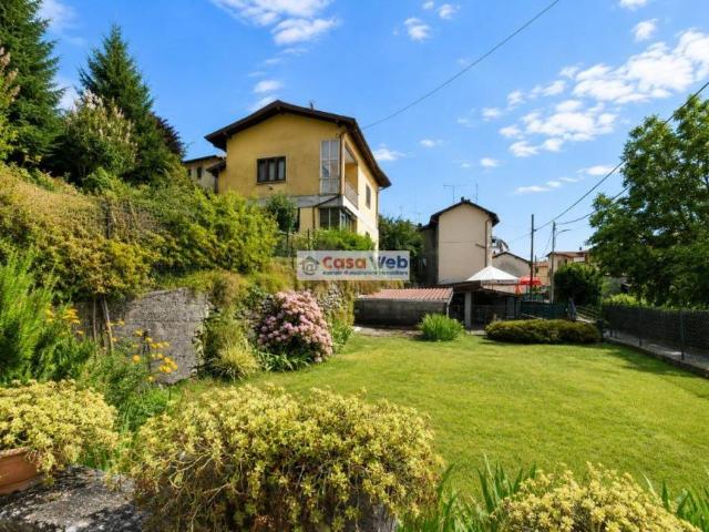 Villa singola in vendita a Montegrino Valtravaglia