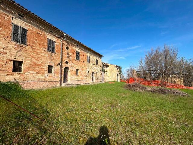 Villa singola in vendita a Monterubbiano