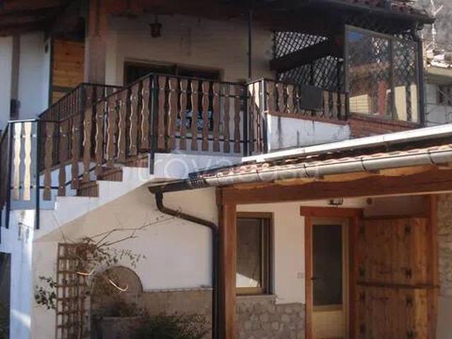 Villa singola in vendita a Montereale Valcellina