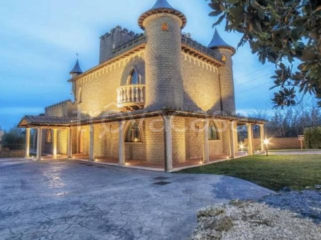 Villa singola in vendita a Monterosi