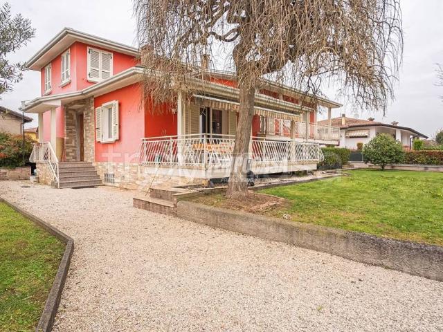 Villa singola in vendita a Montichiari via Bassa 7, Vighizzolo