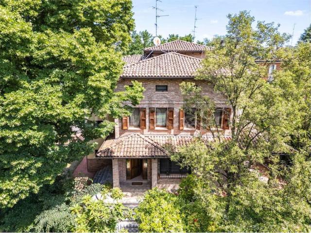 Villa singola in vendita a Modena, Crocetta