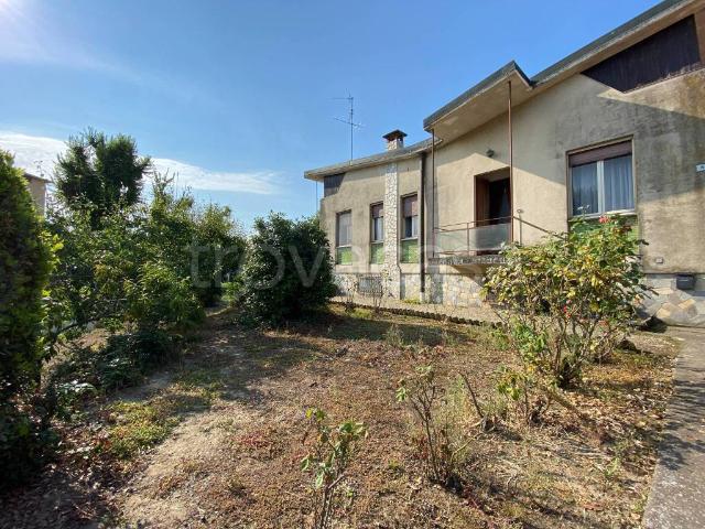 Villa singola in vendita a Mortara corso Giovanni Josti