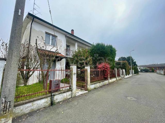 Villa singola in vendita a Mortara corso Torino