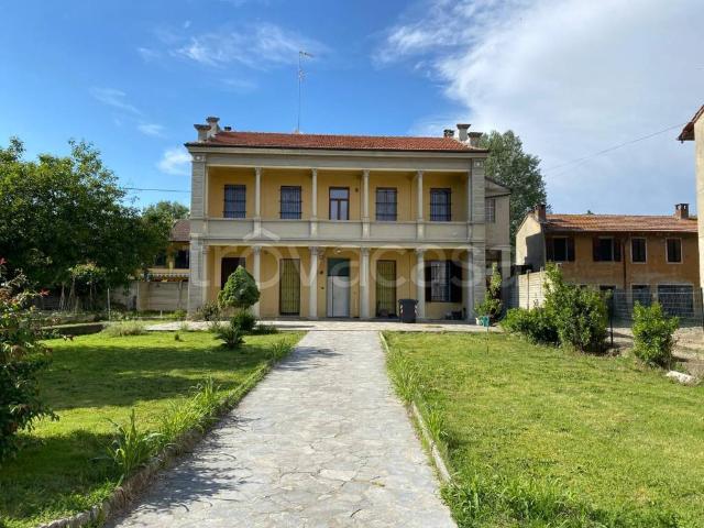 Villa singola in vendita a Mortara via 20 Settembre