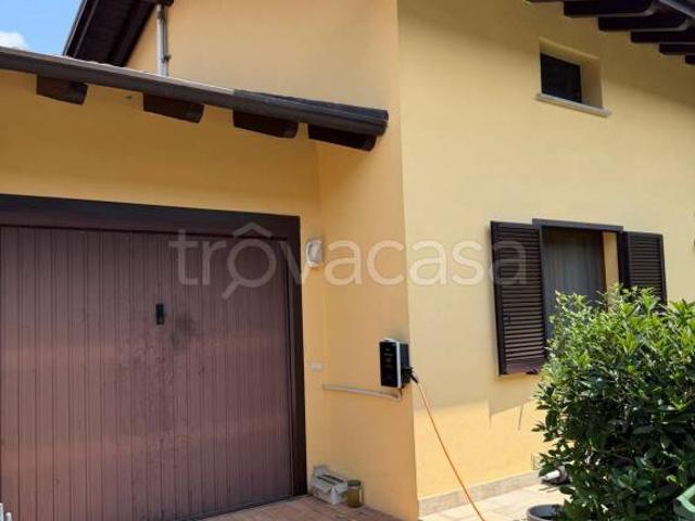 Villa singola in vendita a Mortara