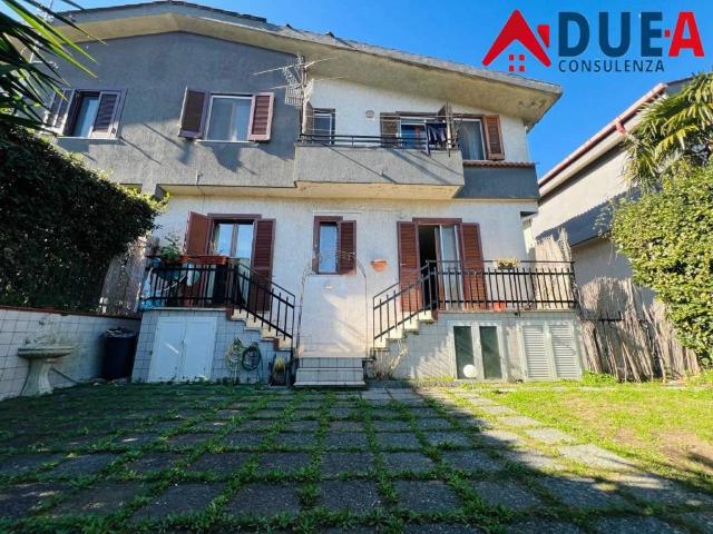 Villa singola in vendita a Napoli via Nazareth ai Guantai, Camaldoli