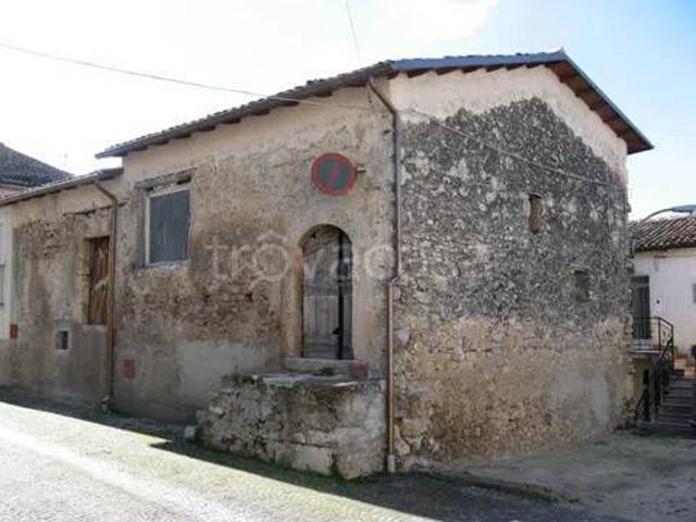 Villa singola in vendita a Navelli via Obbligatoria