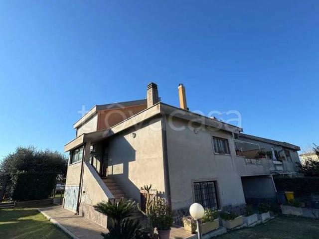 Villa singola in vendita a Nettuno via Lago Di Como, 32