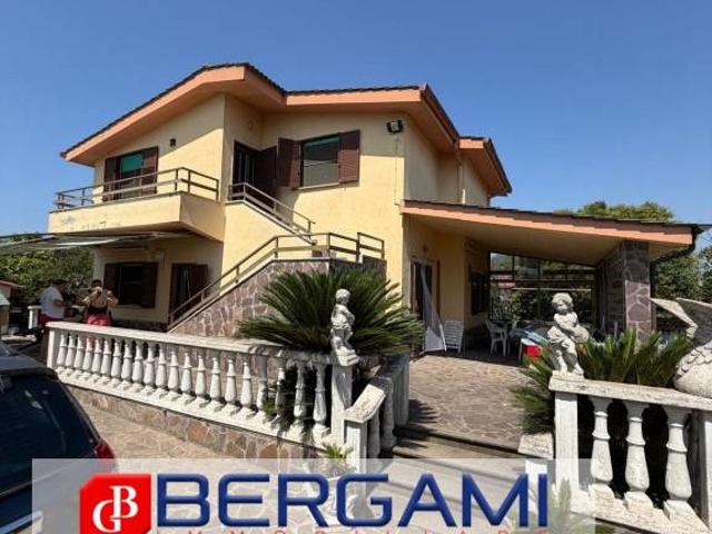 Villa singola in vendita a Nettuno