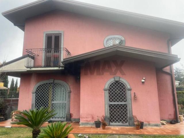 Villa singola in vendita a Nicolosi