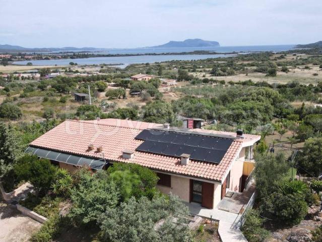 Villa singola in vendita a Olbia via Lu Franzesu