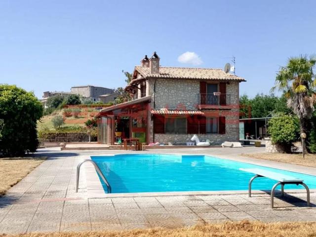 Villa singola in vendita a Orvieto via Maiolata