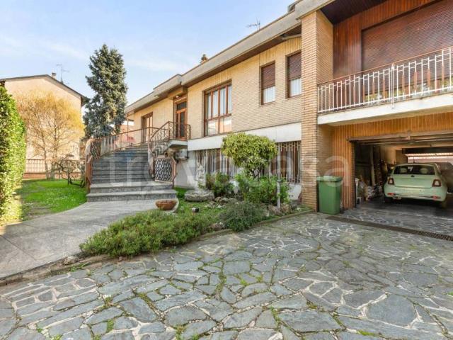 Villa singola in vendita a Paderno Dugnano via Per Cassina Nuova, 5