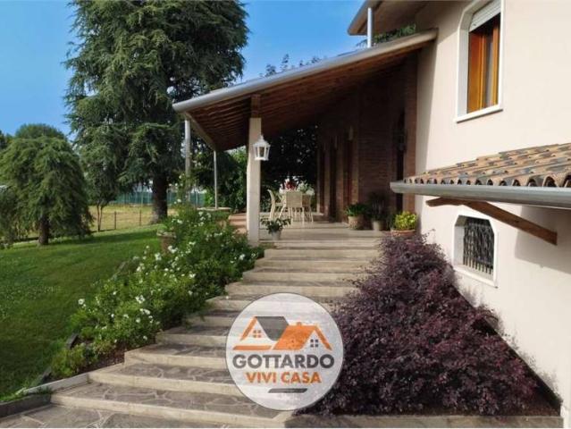 Villa singola in vendita a Paese, Castagnole
