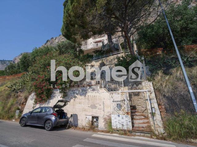Villa singola in vendita a Palermo, Vergine Maria
