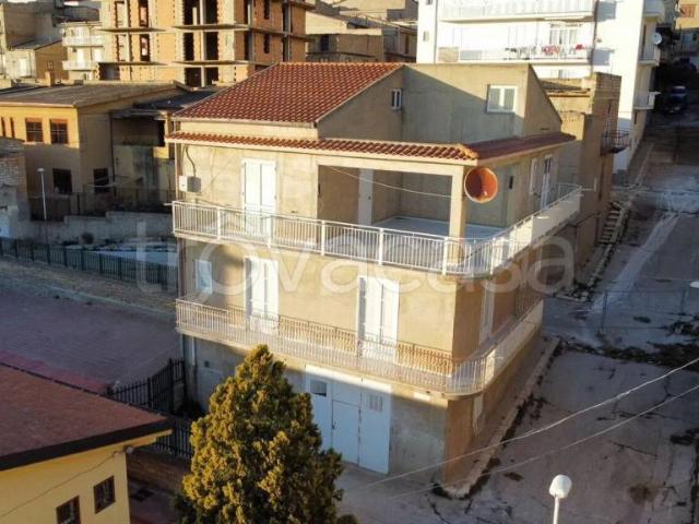 Villa singola in vendita a Palma di Montechiaro via Vincenzo Monti, 31