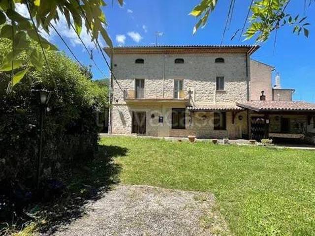 Villa singola in vendita a Pastena via Colambrici