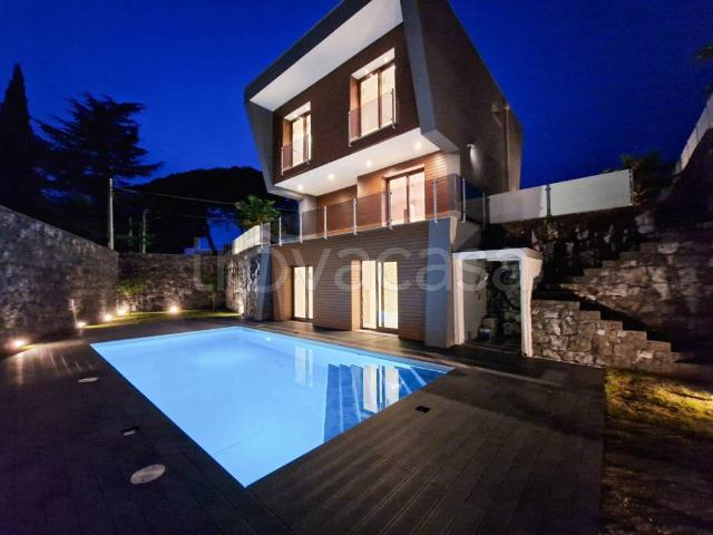 Villa singola in vendita a Pedara corso Ara Di Giove, snc