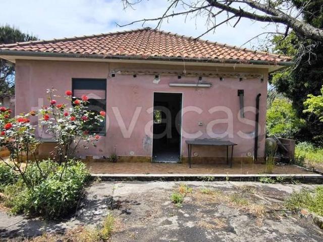Villa singola in vendita a Pedara via Bolano
