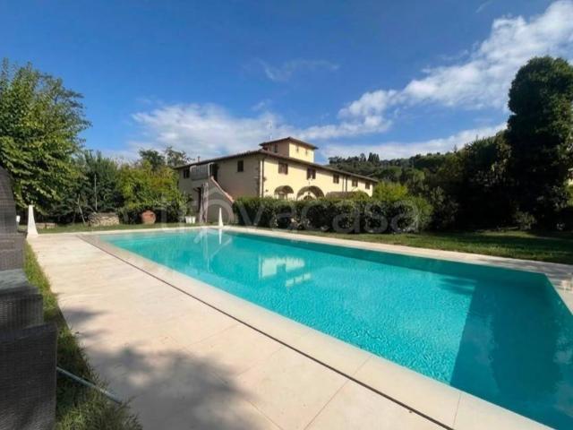 Villa singola in vendita a Pelago via Aretina