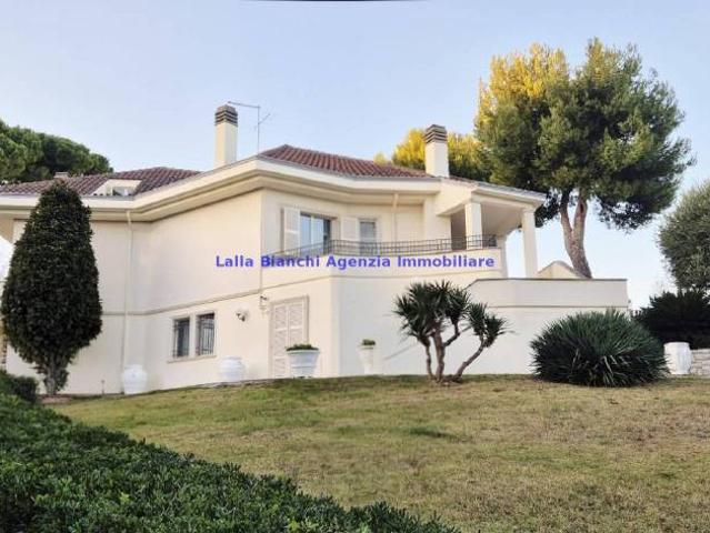 Villa singola in vendita a Pesaro strada panoramica ardizio, Colle Ardizio