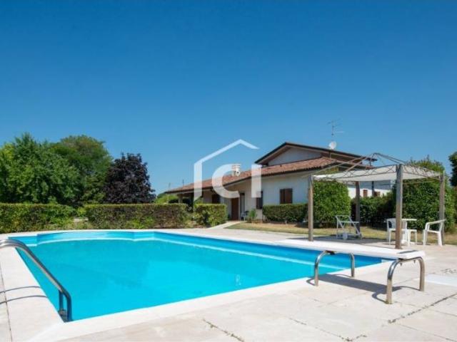 Villa singola in vendita a Pescantina