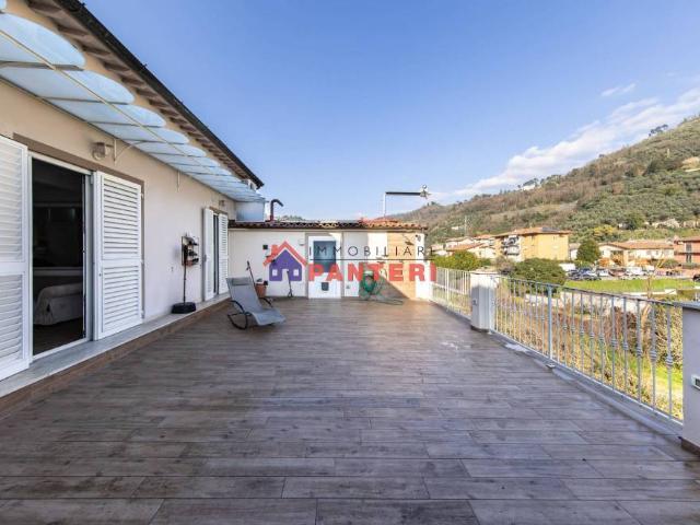 Villa singola in vendita a Pescia