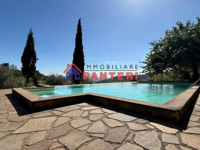 Villa singola in vendita a Pescia via Casa Nuova