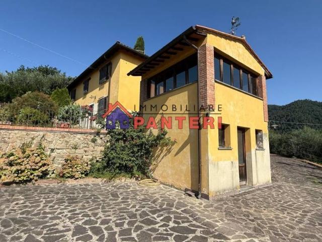 Villa singola in vendita a Pescia via del Monte Est