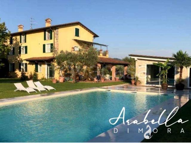 Villa singola in vendita a Pietrasanta