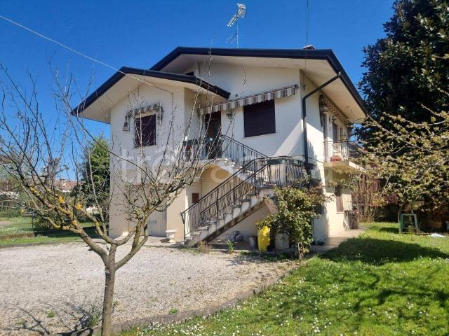 Villa singola in vendita a Pieve di Soligo via Giovanni Busolli, 27
