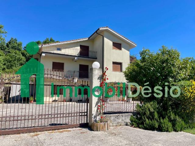 Villa singola in vendita a Pignola