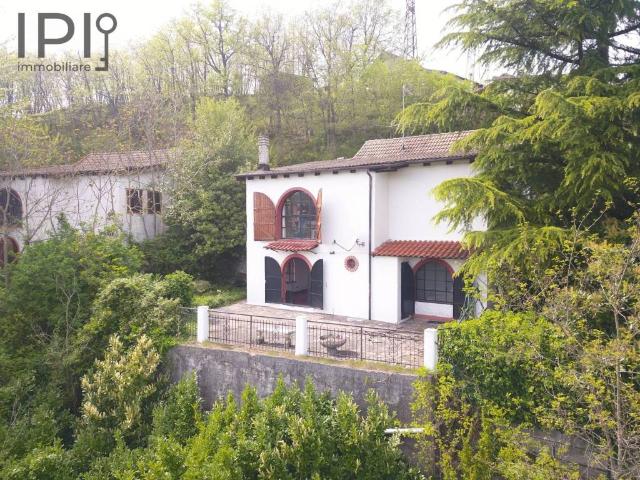 Villa singola in vendita a Ponzone