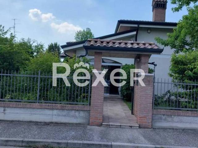 Villa singola in vendita a Poggio Rusco via Tiziano