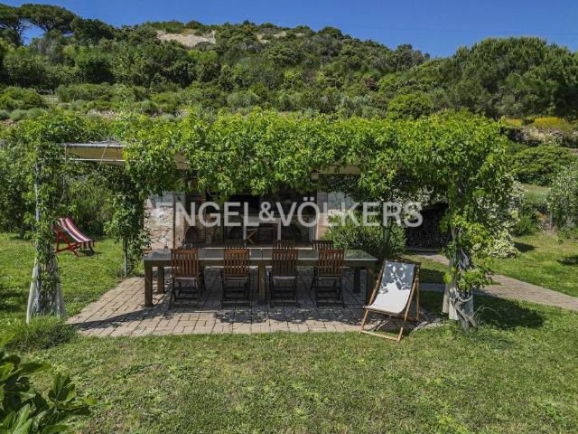 Villa singola in vendita a Portoferraio viale Luigi Einaudi