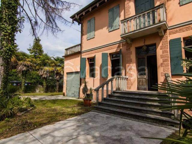 Villa singola in vendita a Pordenone