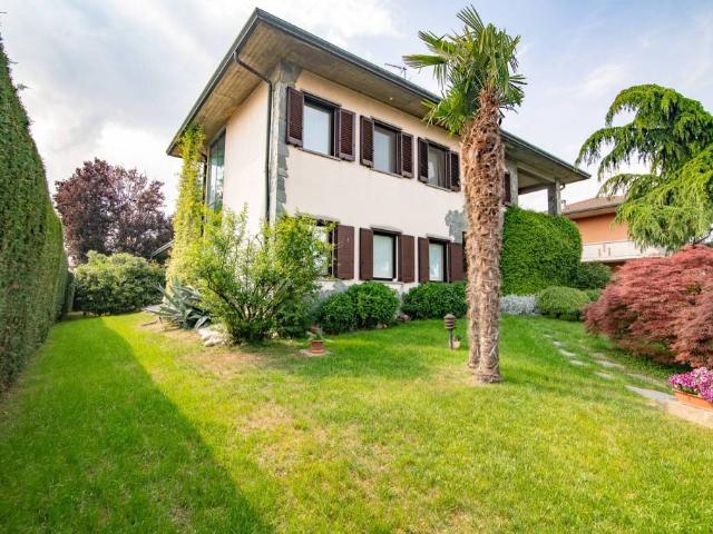 Villa singola in vendita a Pozzo d'Adda via Giacomo Brodolini, 11, Bettola