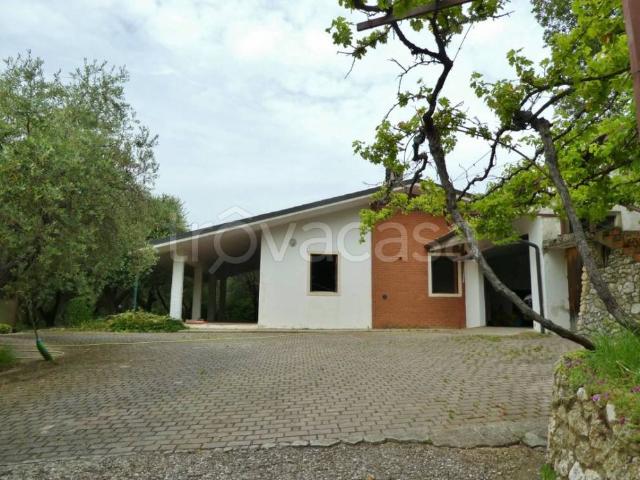 Villa singola in vendita a Pozzolo, Villaga