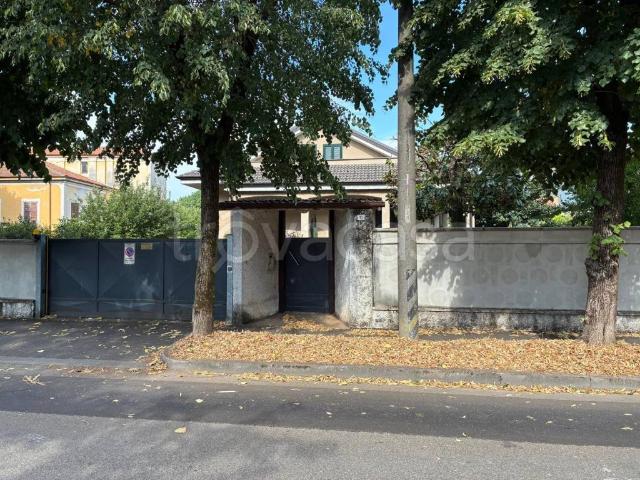 Villa singola in vendita a Pozzuolo Martesana via Umberto I, 10, Trecella