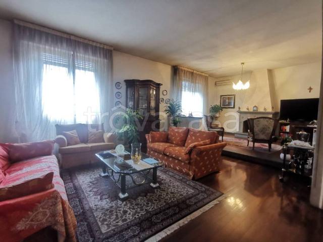 Villa singola in vendita a Prato via Lorenzo Ciulli, Galciana