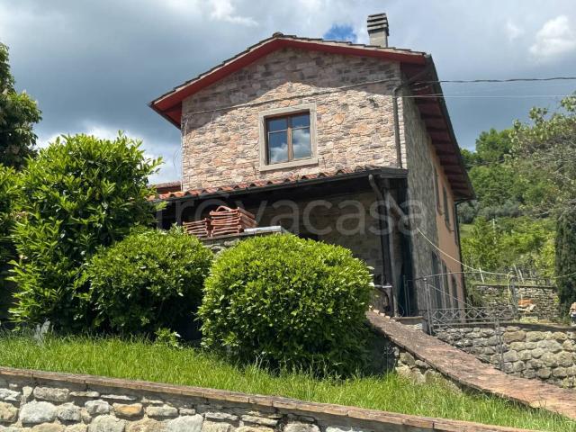 Villa singola in vendita a Pratovecchio Stia via di pescaia
