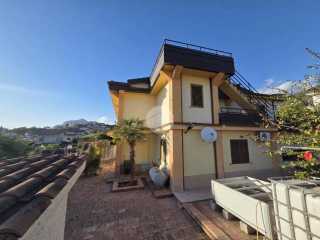 Villa singola in vendita a Praia a Mare via Galileo Galilei, 10