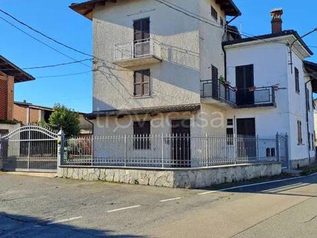 Villa singola in vendita a Predosa via Xxv Aprile No Number, Mantovana